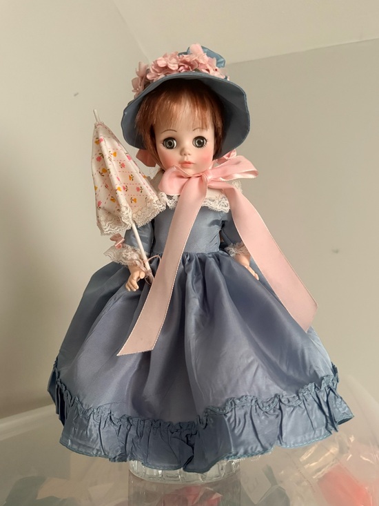Madame Alexander Other - Madame Alexander vintage Blue Dress Porcelain Doll with Pink Ribbon & Parasol